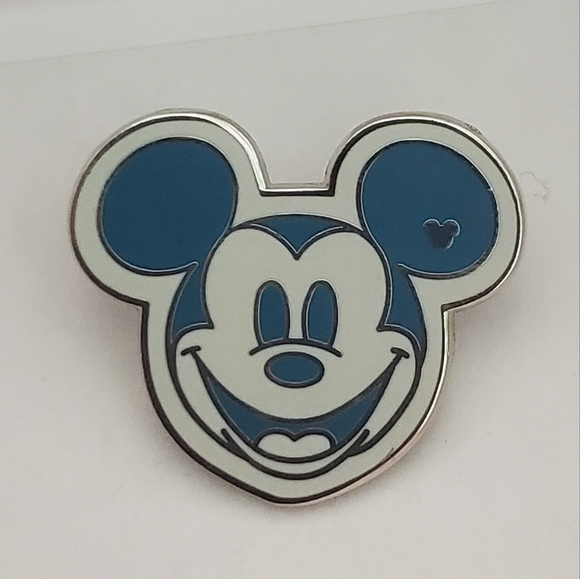 Disney Pin Trading Colorful Blue Mickey Mouse Hidden Mickey Collection Pin - Picture 1 of 4